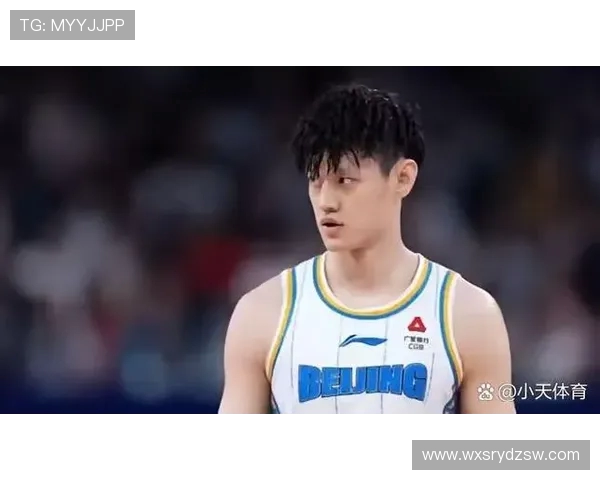 北京首钢迎强劲对手鏖战激烈全场沸腾展现团队实力与篮球激情