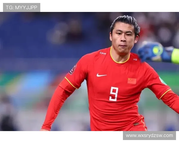 张玉宁重返赛场展现国足锋线核心实力引领中国足球新希望