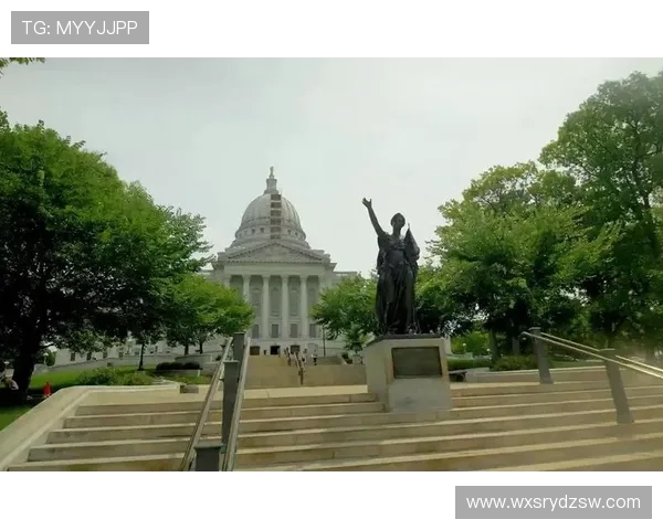华盛顿主场迎战西雅图能否逆袭争夺胜利的精彩对决分析 华盛顿主场迎战西雅图能否逆袭争夺胜利的精彩对决分析